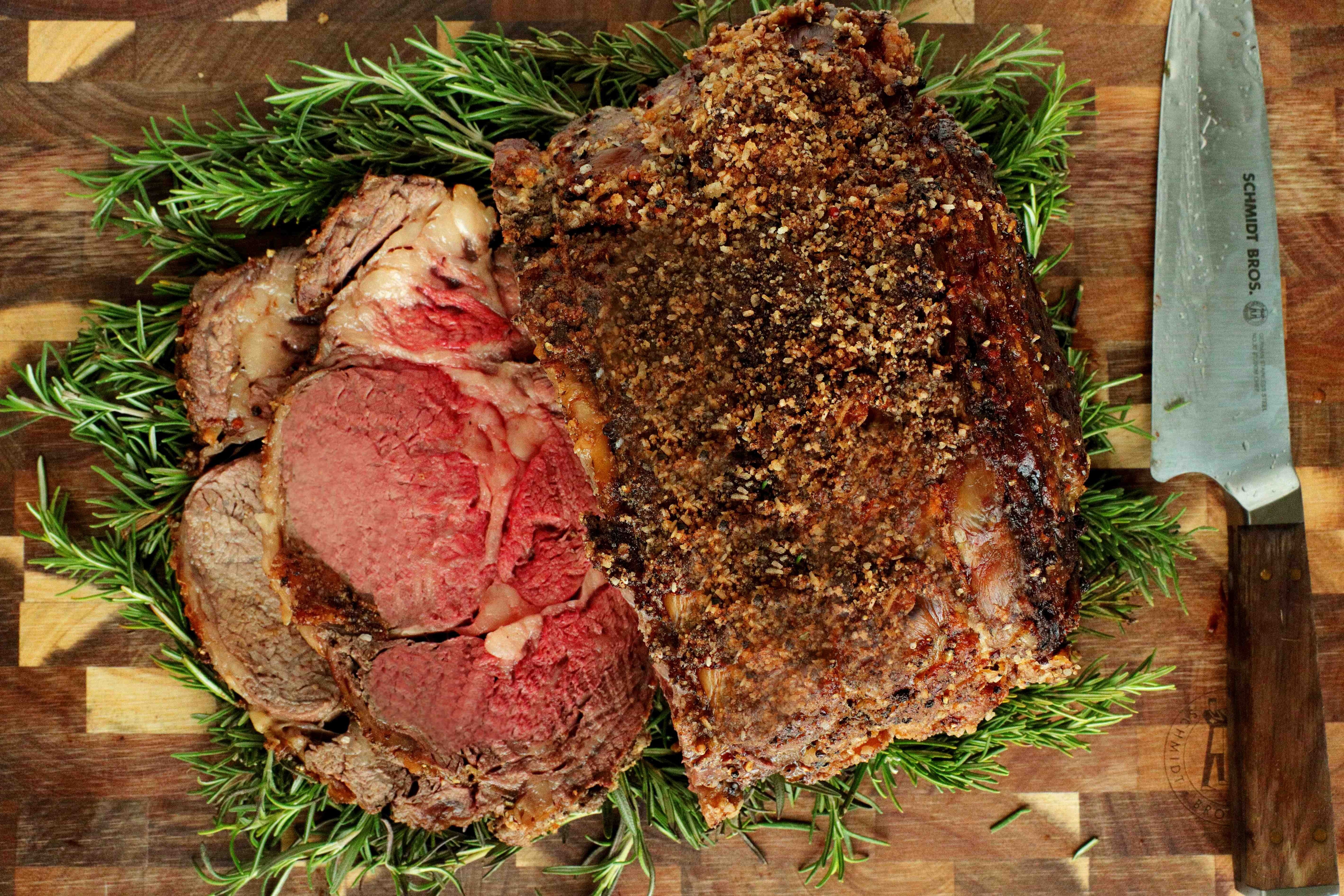 Shop & Cook The Best Boneless Prime Rib: Marbling & Prep Tips
